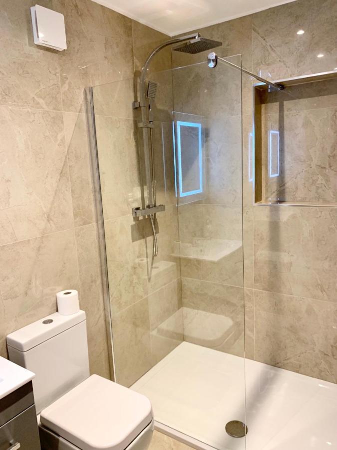 Modern 2 Bedroom With Private Garden Near Canary Wharf Appartamento *