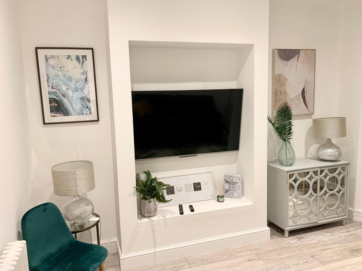 Appartamento Modern 2 Bedroom With Private Garden Near Canary Wharf